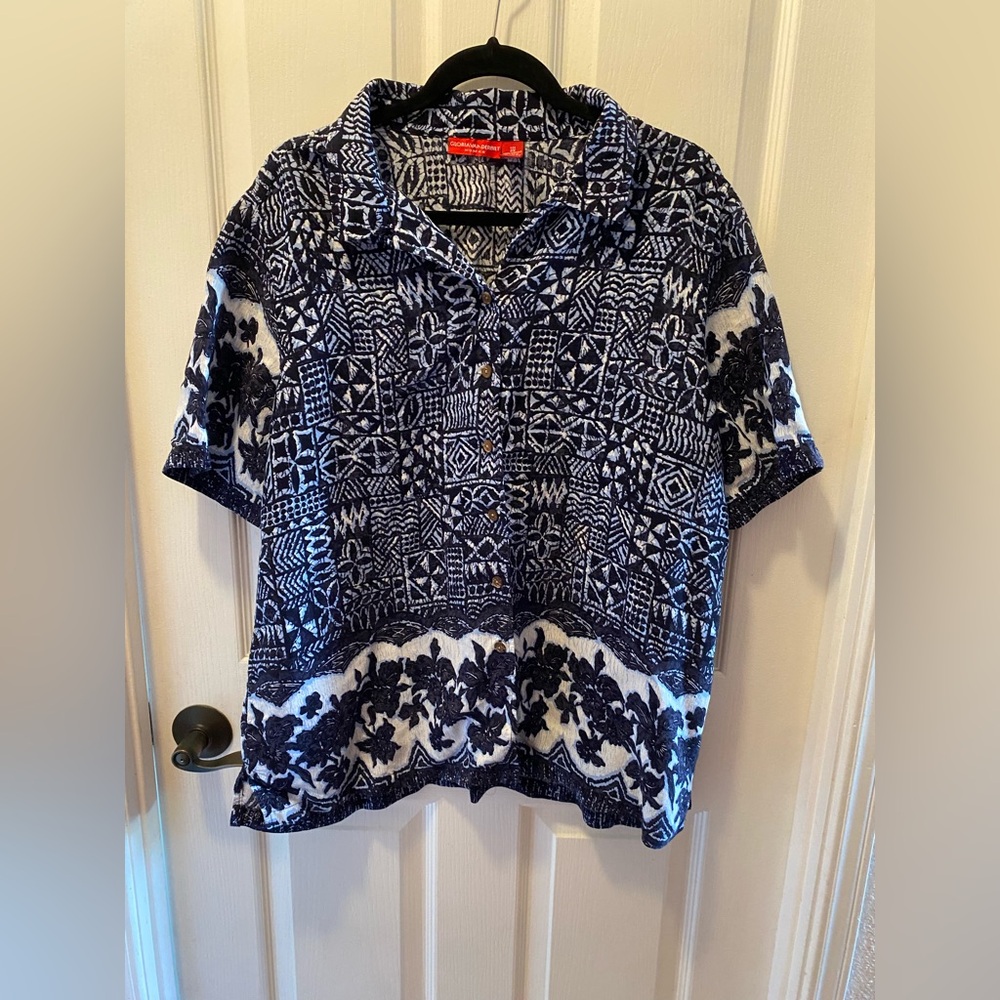 Gloria Vanderbilt Hawaiian Button-Up